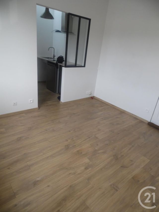 Appartement Studio à louer - 1 pièce - 16.86 m2 - LAMORLAYE - 60 - PICARDIE - Century 21 Agence Collin